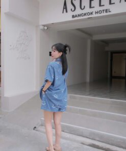 Alternative view of SET SMILE JEAN SHORT LOUIS.H