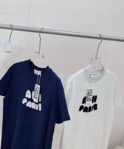 Alternative view of ÁO PULL THÊU CHỮ AMI LÔNG