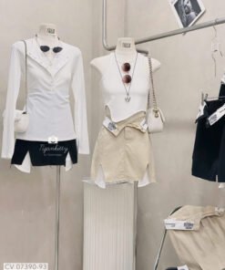 Alternative view of CHÂN VÁY LẬT LƯNG CHỮ