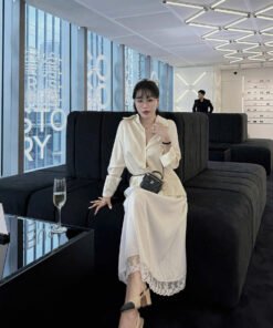 Alternative view of CHÂN VÁY LỤA VIỀN CHÂN REN