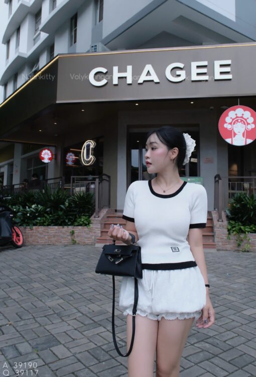 ÁO MONTERGI VIỀN CHANEL