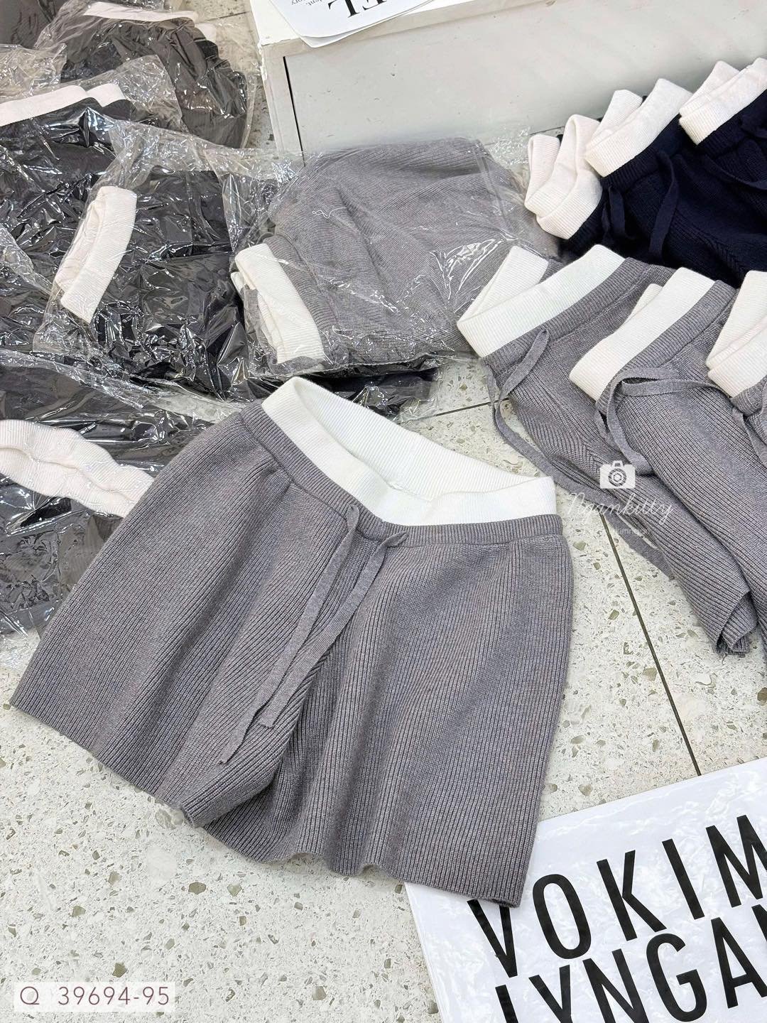 QUẦN SHORT RÚT MONTERGI LƯNG TRẮNG - Hình ảnh 4