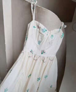 VÁY HOA THÊU HỌA TIẾT PB