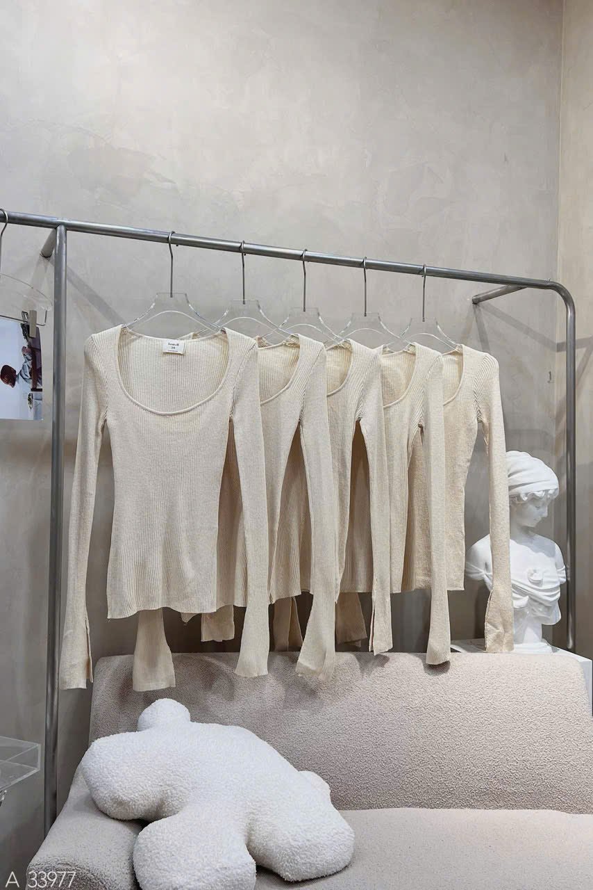 ÁO LEN GÂN CỔ VUÔNG MONTEGI LOUIS - Hình ảnh 5