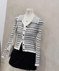 Alternative view of CHÂN VÁY NGẮN KÉO HÔNG KÈM BELT LOUIS.H