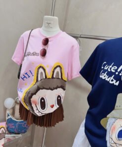 Alternative view of ÁO HỒNG LABUBU HI! LOUIS.H