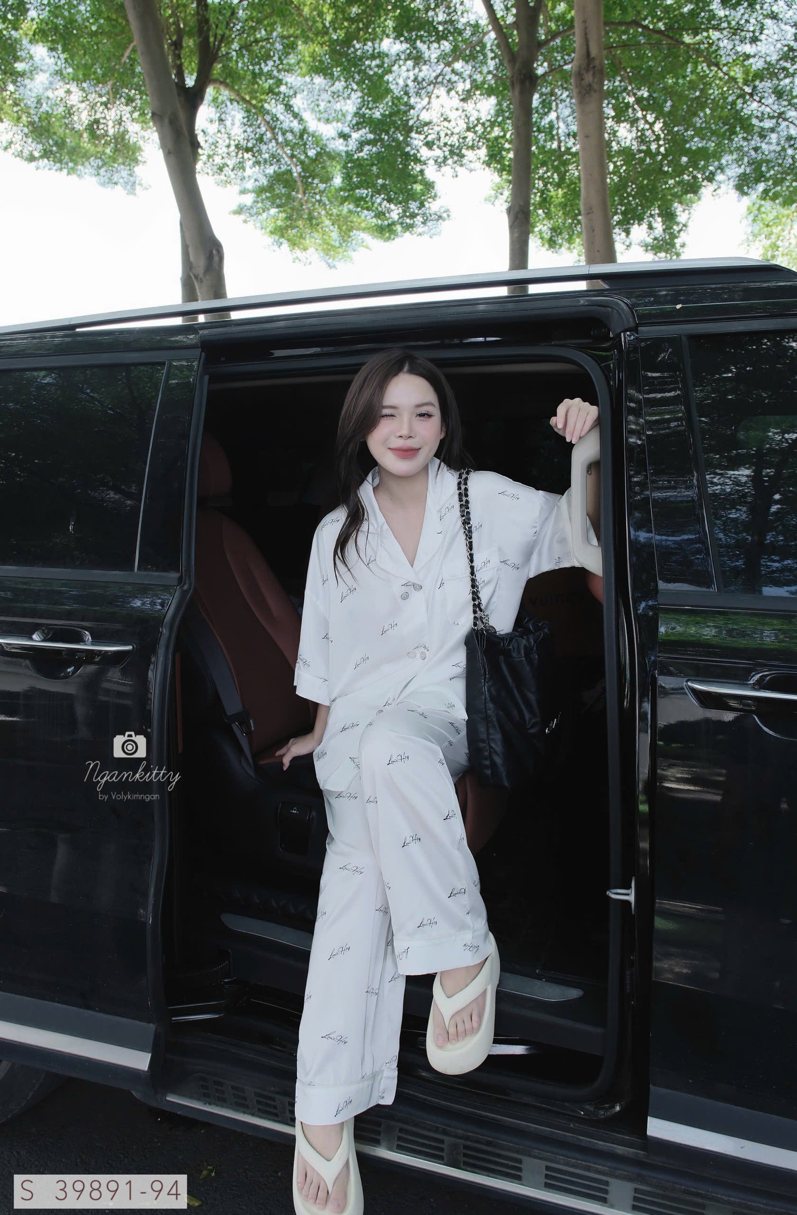 SET PIJAMA CỔ VEST CHỮ LOUISH19