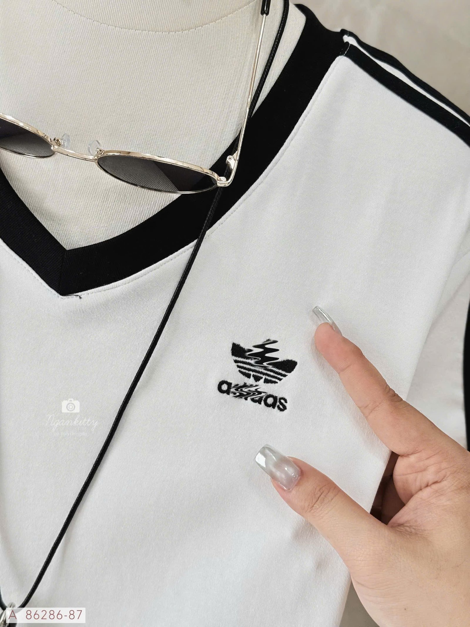 ÁO BASIC ADIDAS SỌC VAI - Hình ảnh 19