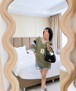 ÁO THỂ THAO CỔ V SỐ 8