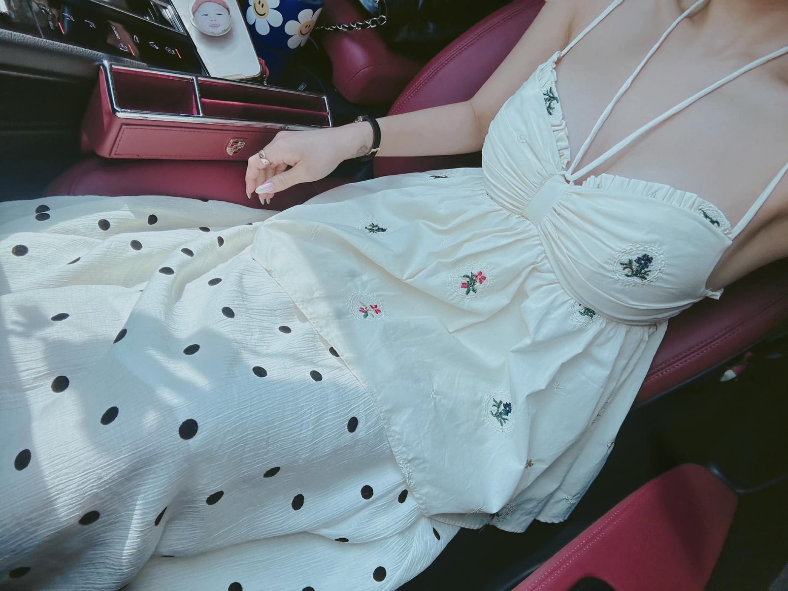 ÁO 2 DÂY HOA BÈO NGỰC LOUIS - Hình ảnh 3