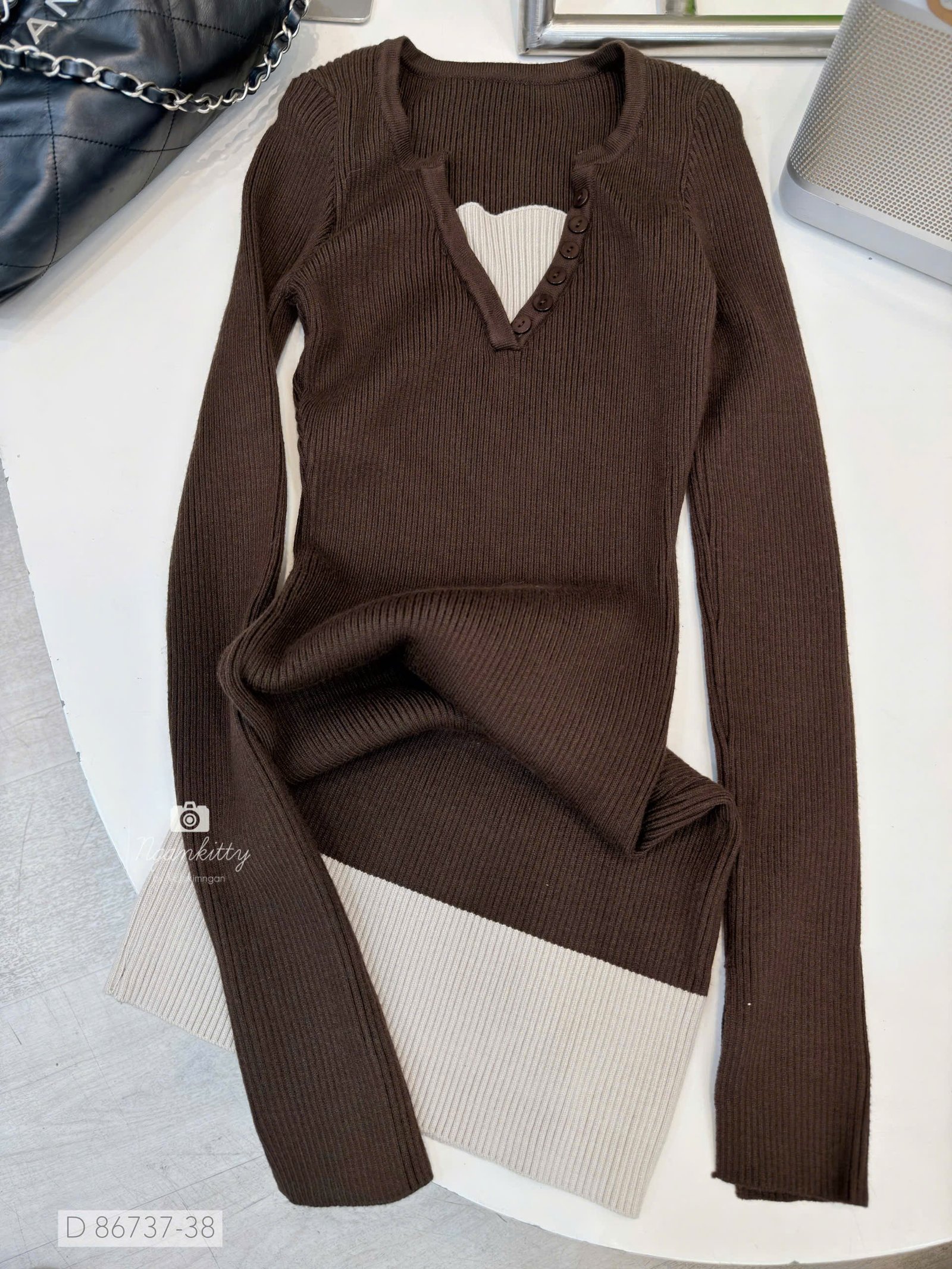 ĐẦM TD CỔ V NÚT MIX MÀU - Hình ảnh 6