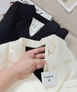 Alternative view of ÁO VEST KHOÉT LƯNG CROP LOUIS.H