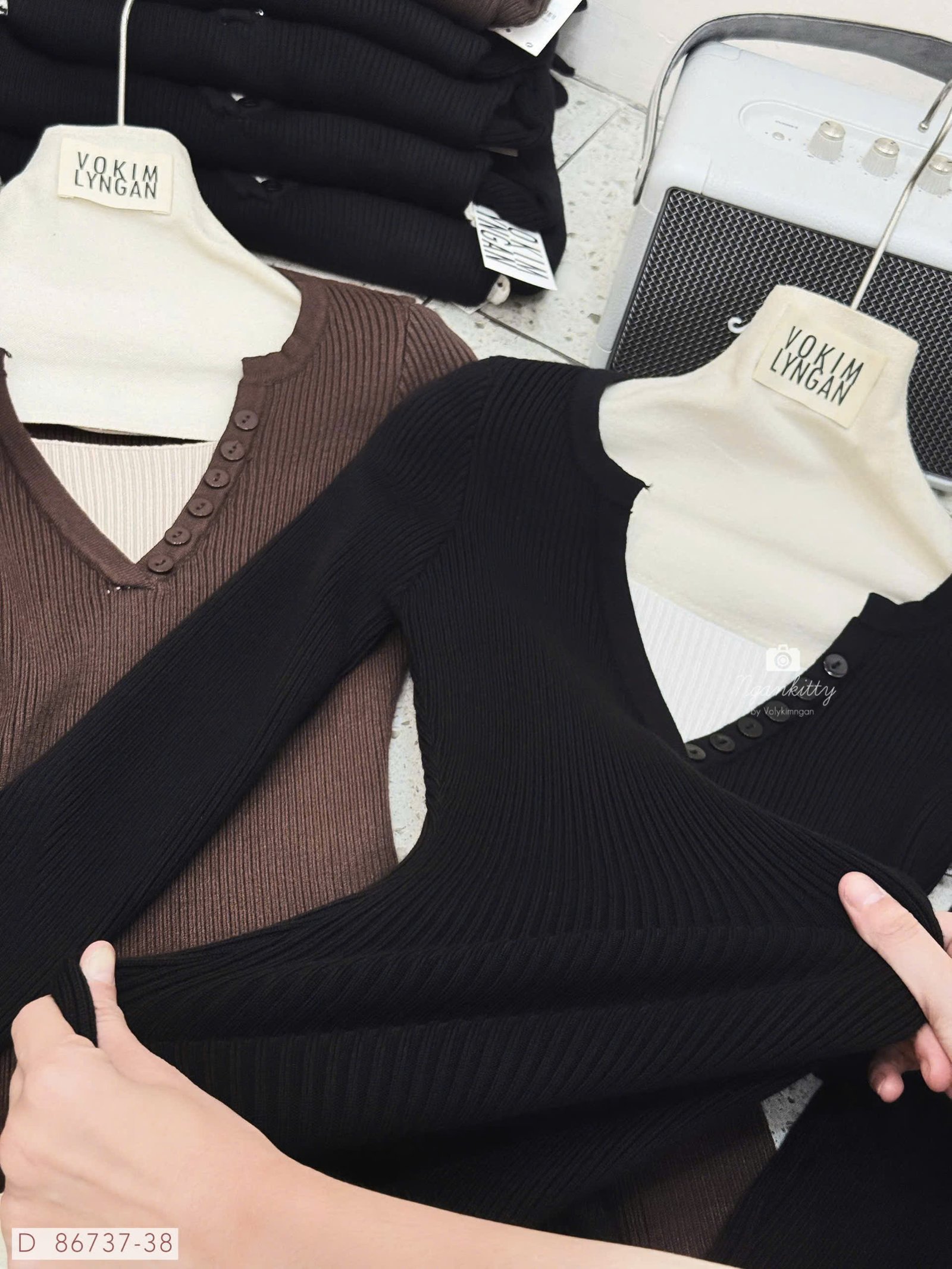 ĐẦM TD CỔ V NÚT MIX MÀU - Hình ảnh 16