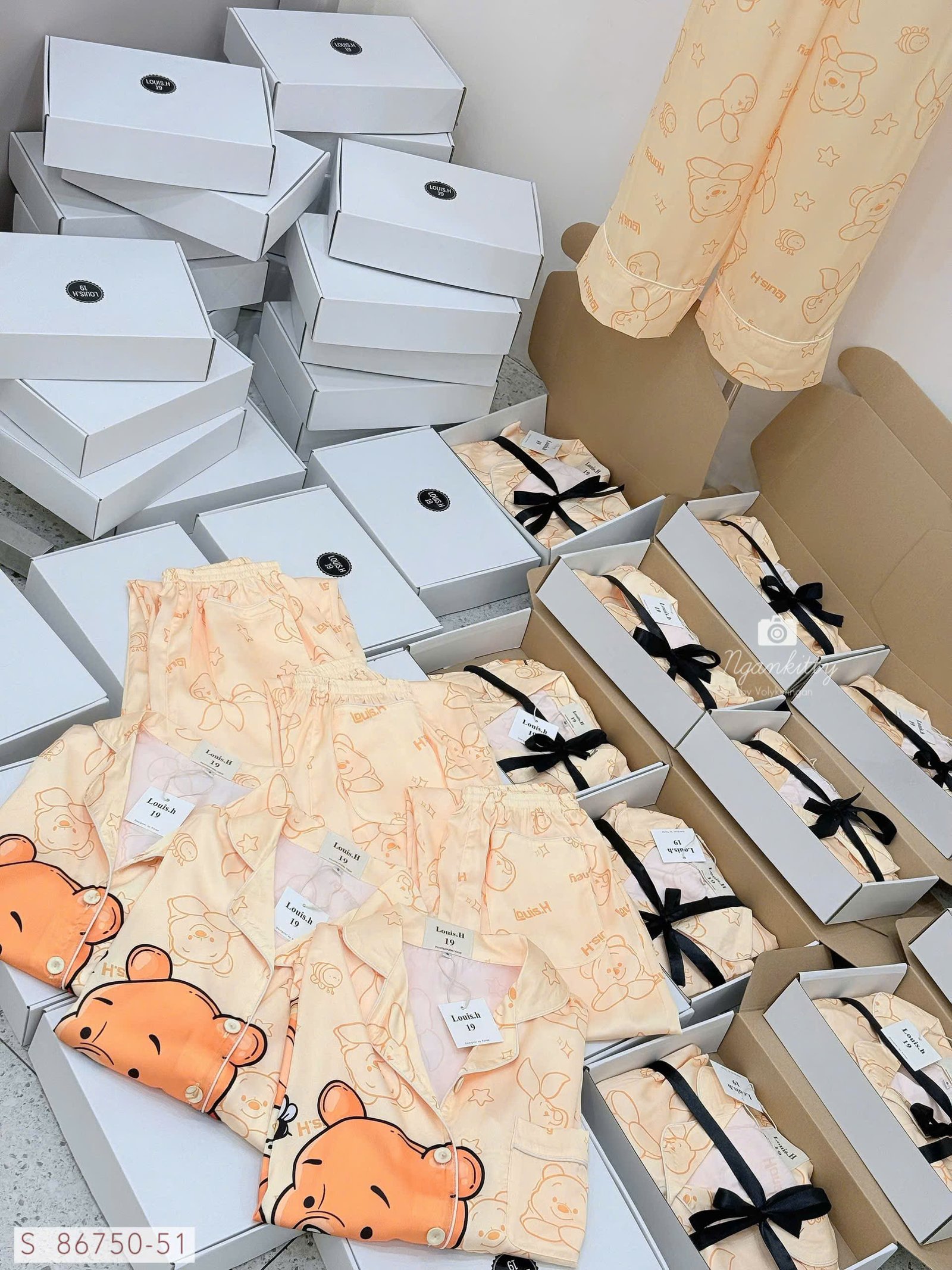 SET PIJAMA DÀI GẤU POOH LOUIS.H - Hình ảnh 3