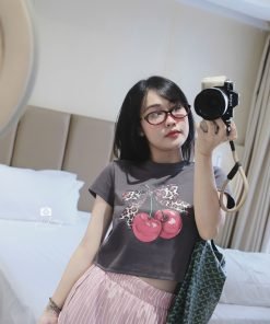 Alternative view of ÁO CROP CHERRY BEO