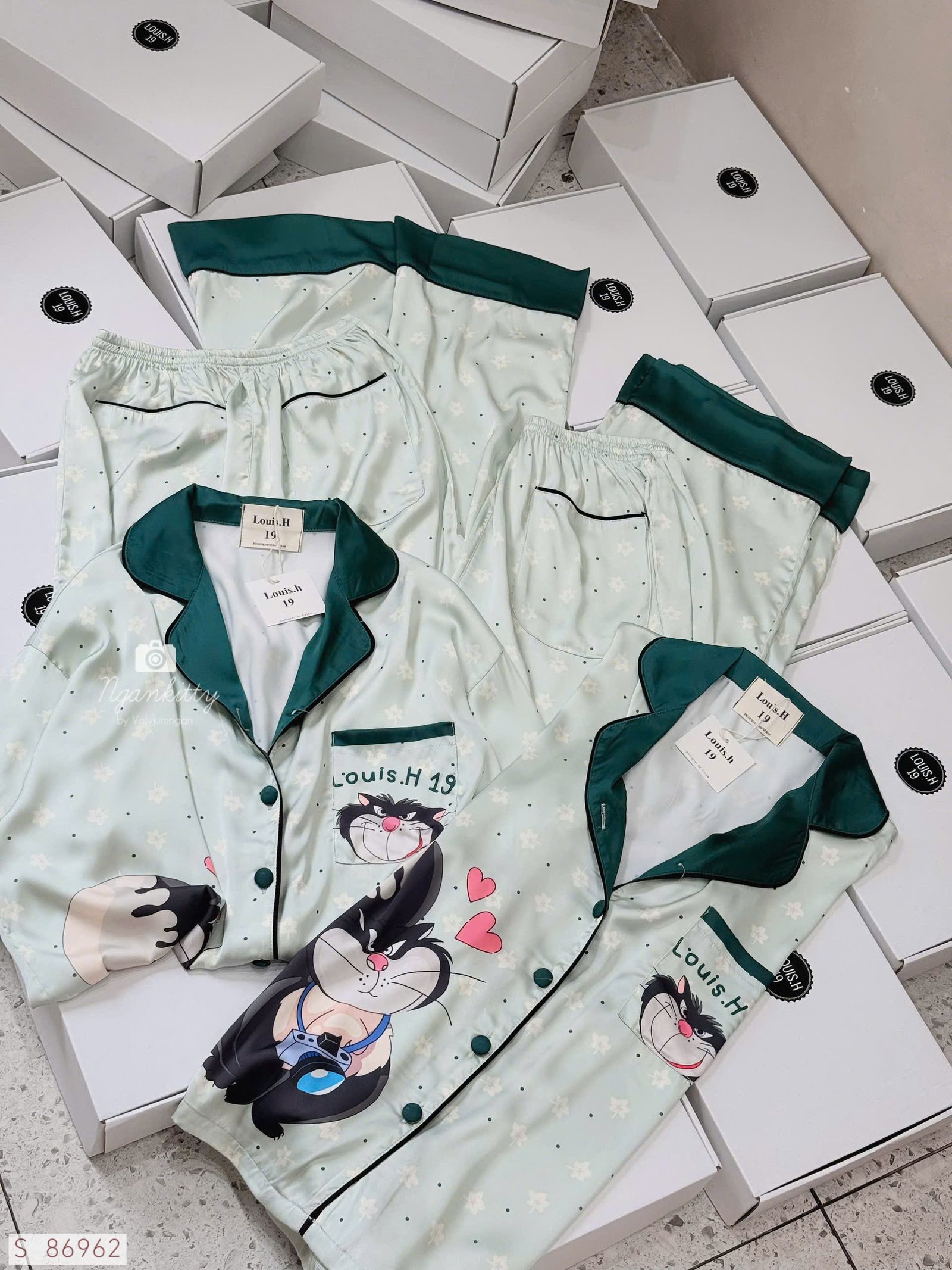 SET PIJJAMA HOA MÈO ĐEN - Hình ảnh 5