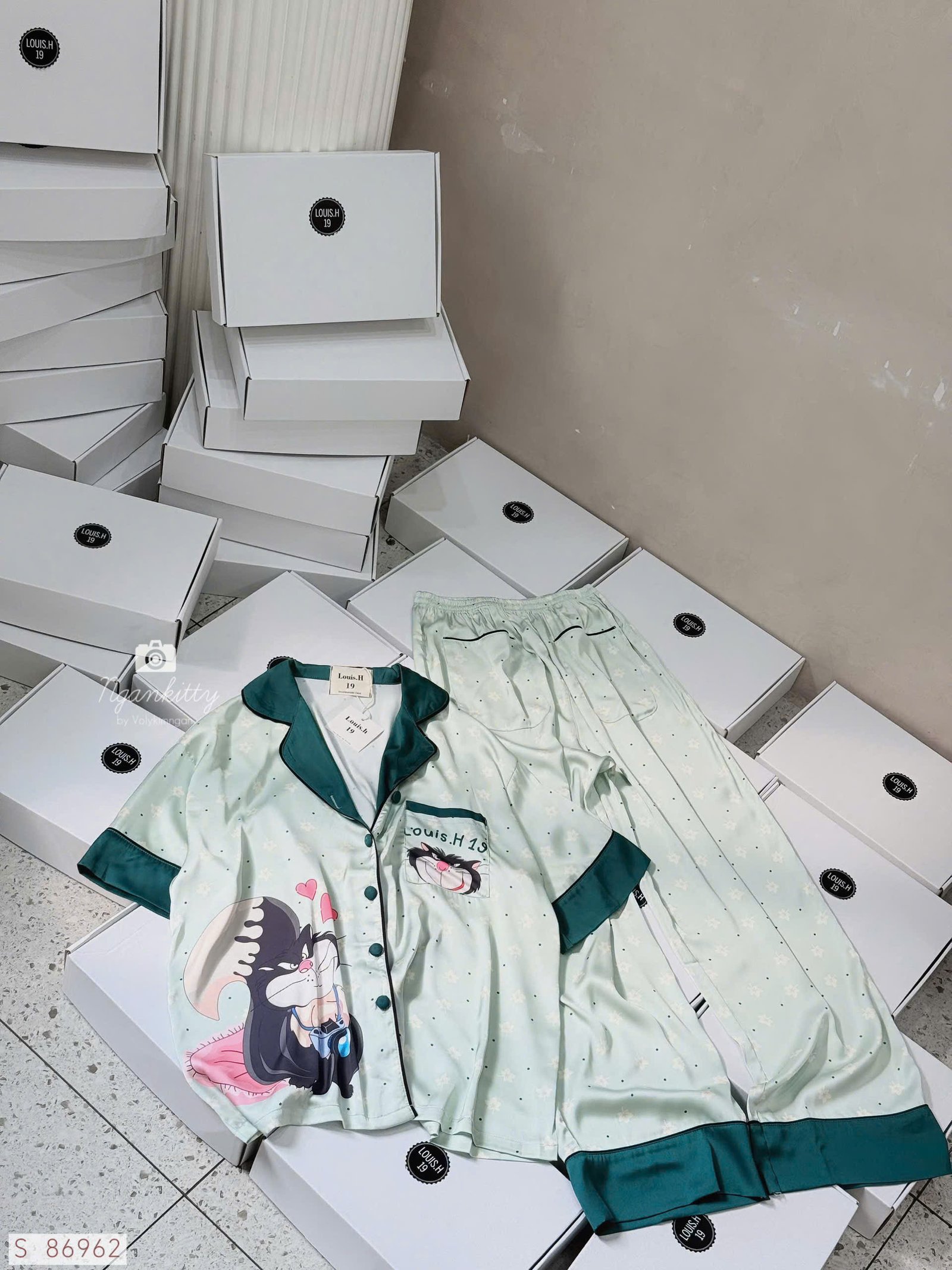 SET PIJJAMA HOA MÈO ĐEN - Hình ảnh 8