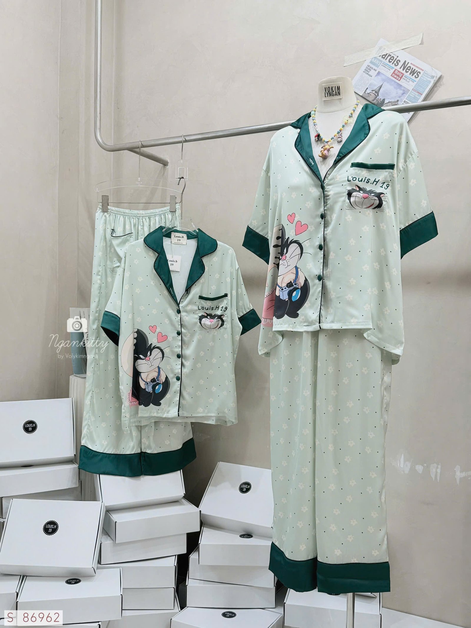 SET PIJJAMA HOA MÈO ĐEN - Hình ảnh 2