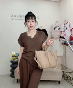 SET QUẦN SUÔNG ÁO CỔ V REN