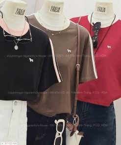 Alternative view of ÁO LOGO NGỰA SỌC VAI