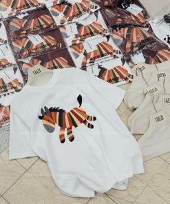 Alternative view of ÁO NGỰA RAINBOW