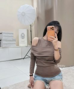 ÁO TD TRƠN KHOÉT VAI