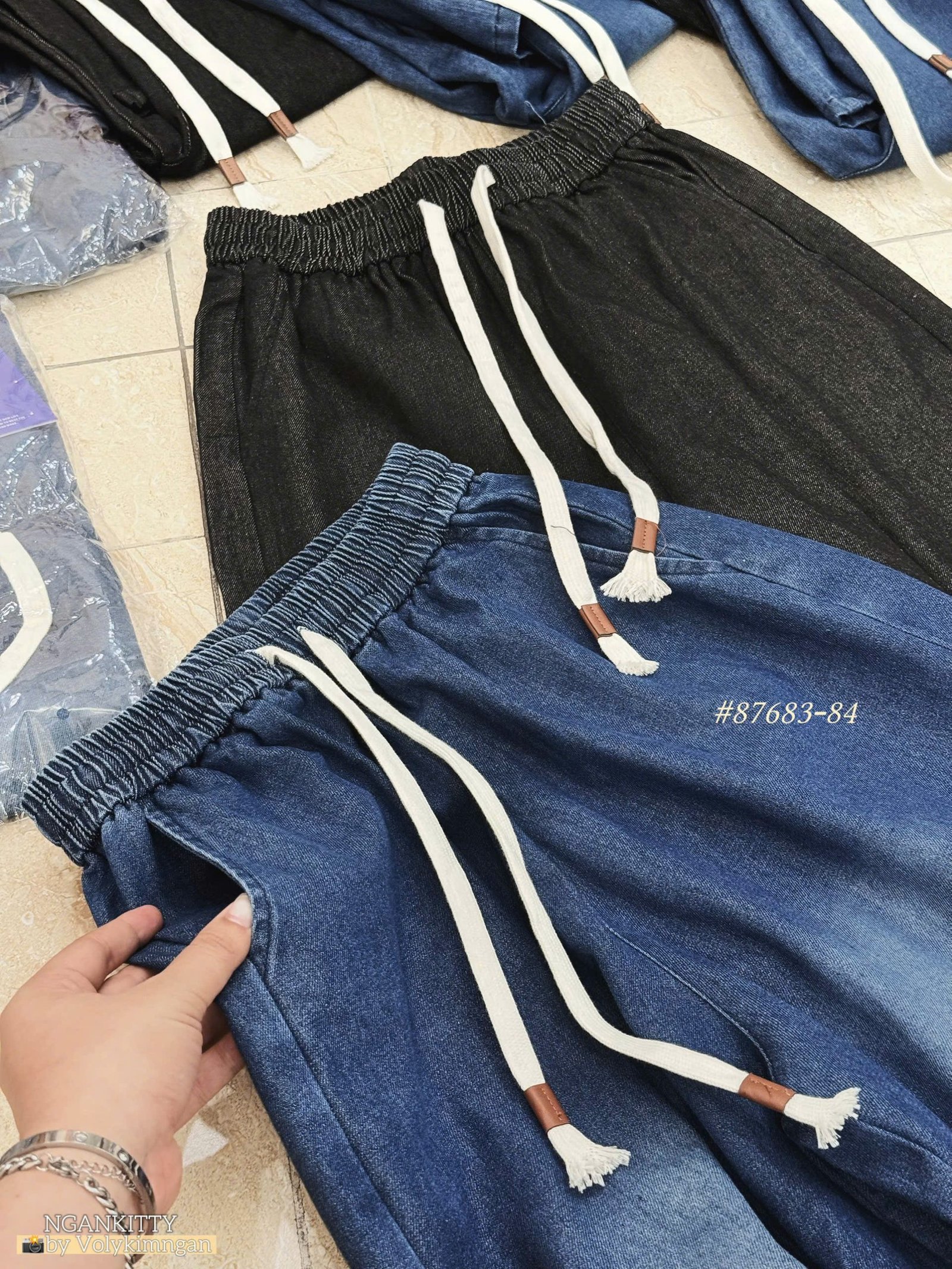 Quần denim suông dây rút - Ảnh 5