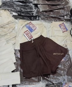 Alternative view of Quần short da lộn bảng lưng