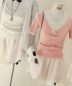 Alternative view of Quần short mix ren hoạ tiết