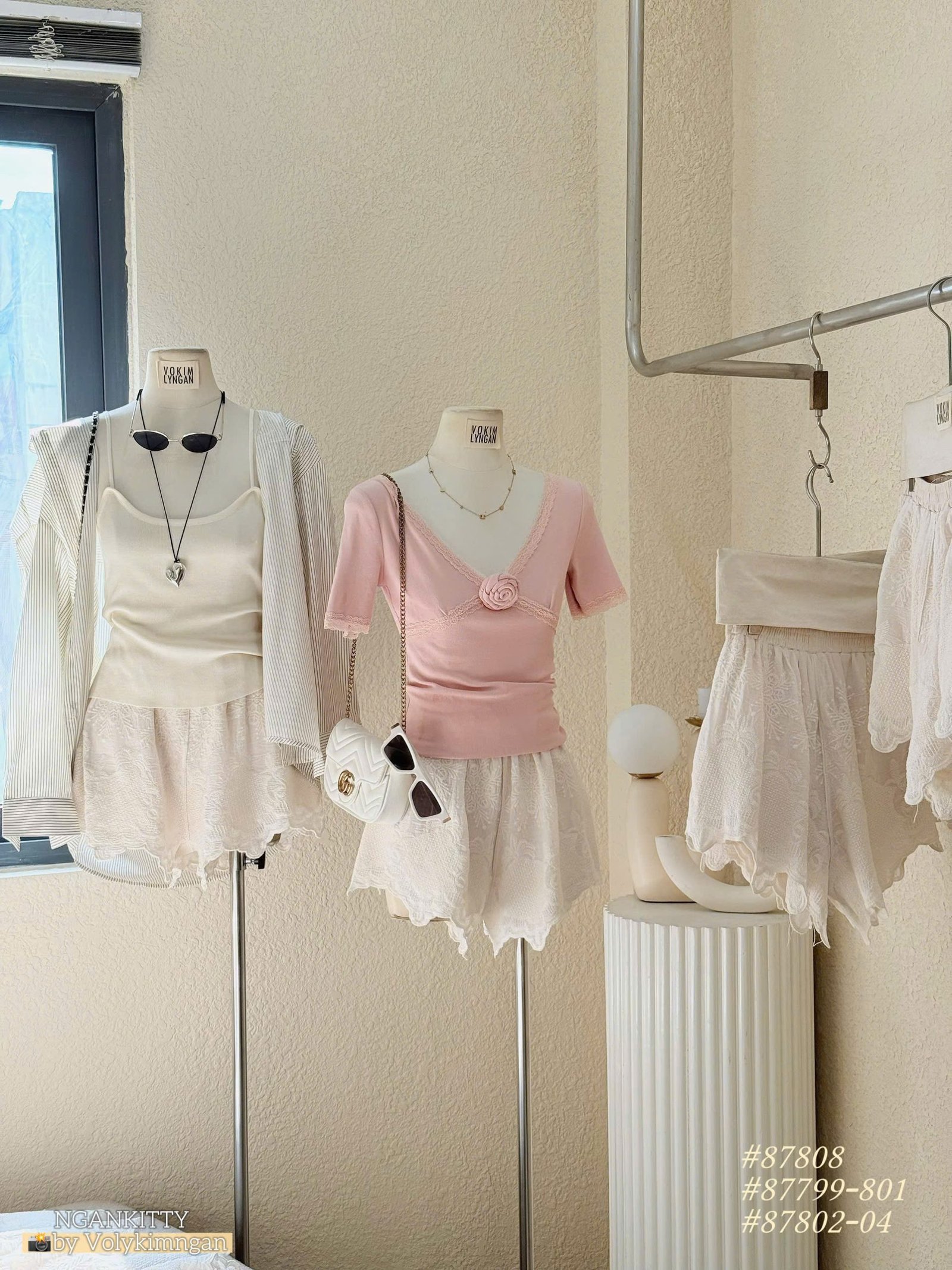 Quần short mix ren hoạ tiết