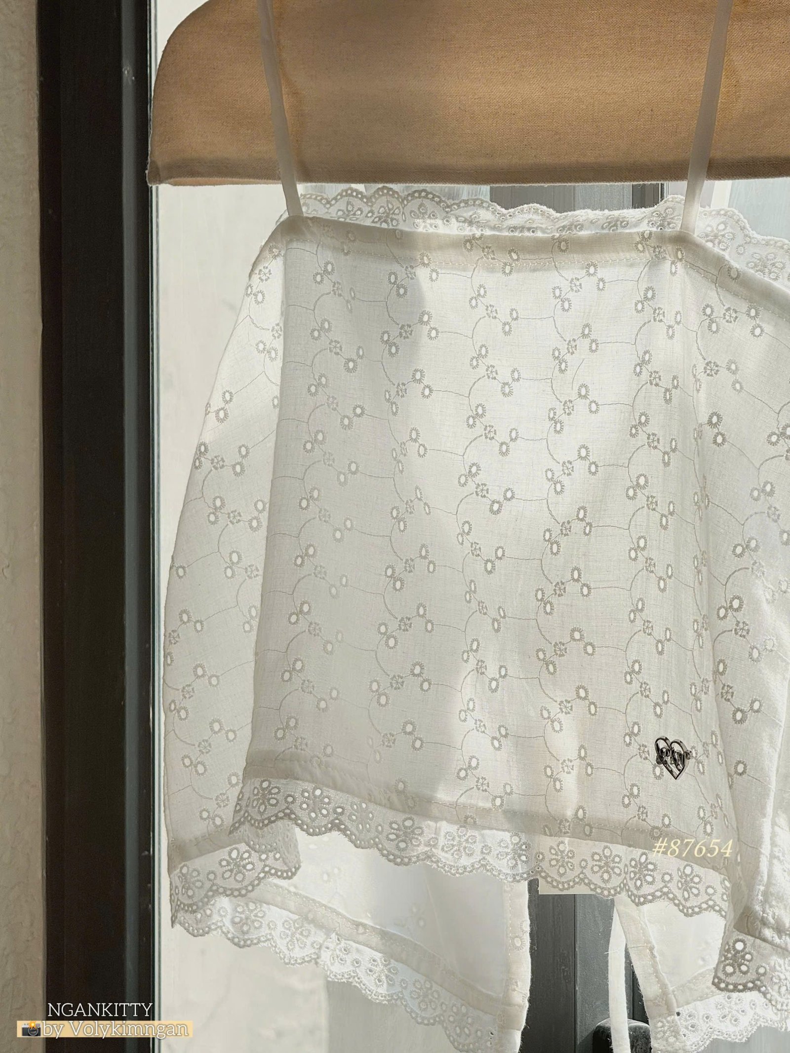 Áo 2s lỗ chân ren tag tim - Ảnh 2