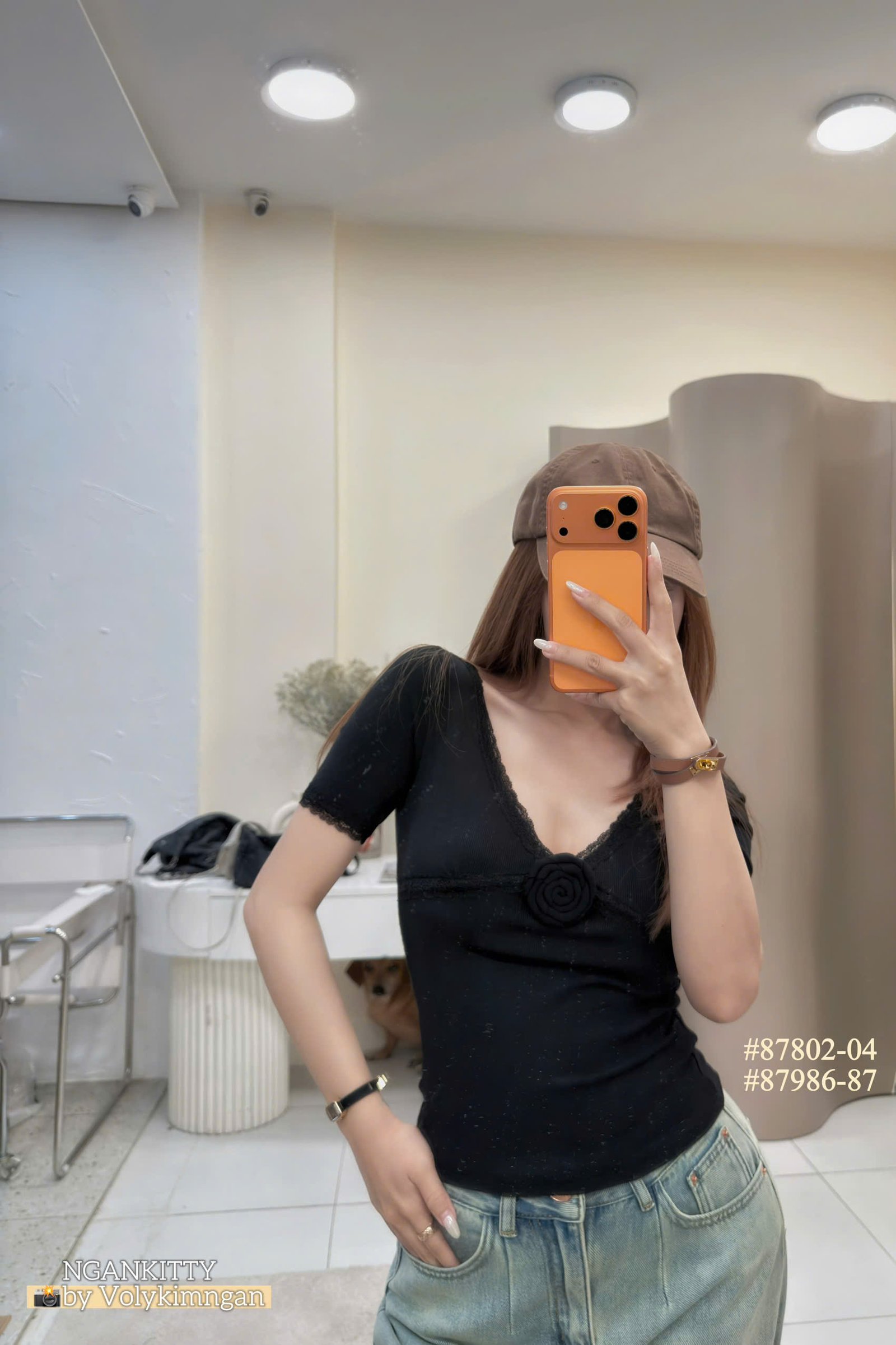 Áo viền ren kèm charm hoa - Ảnh 16