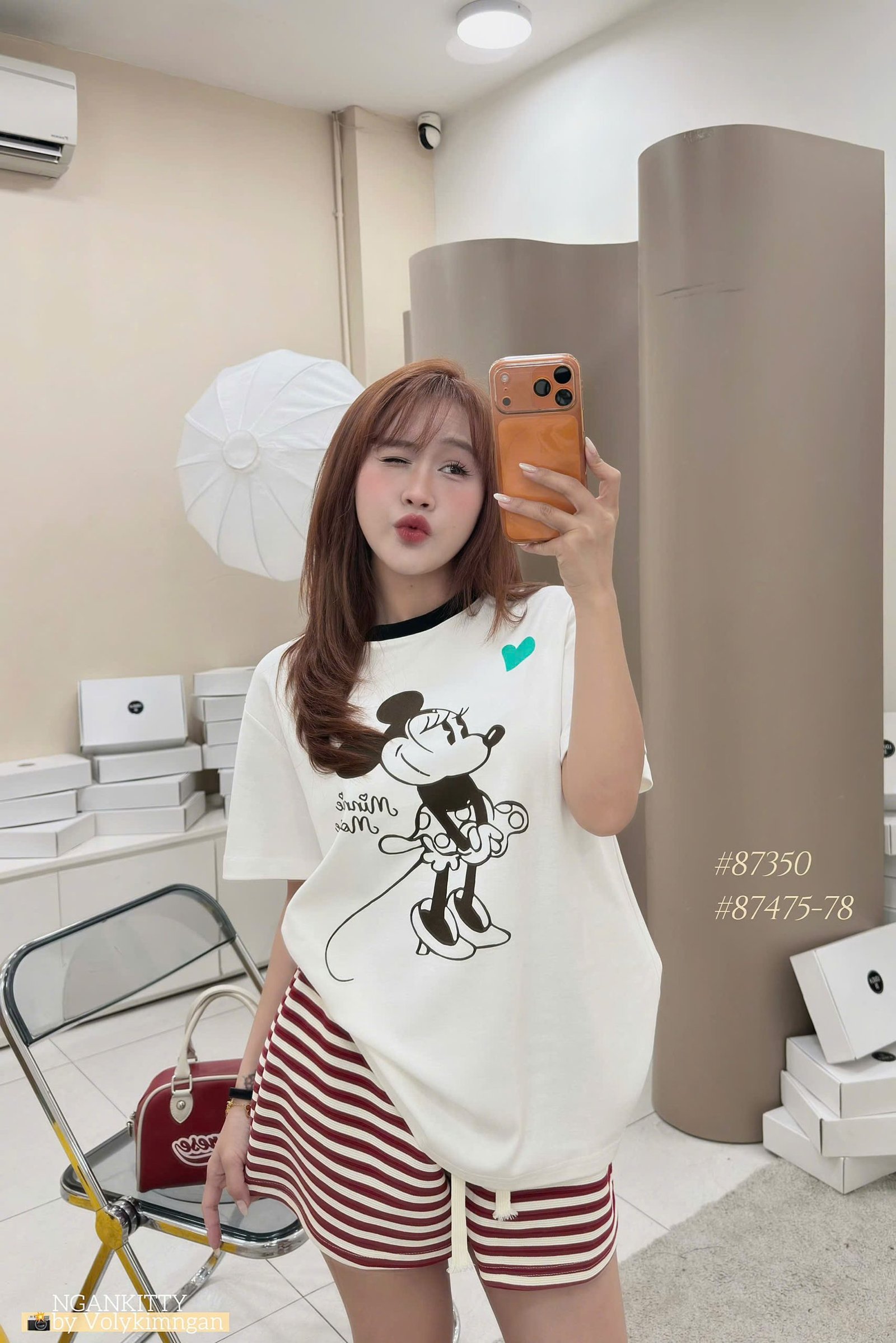 ÁO MINNIE MOUSE TIM XANH VIỀN