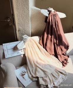 Alternative view of Váy voal tầng hở lưng