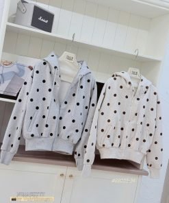 Áo khoác nón chấm bi boxy