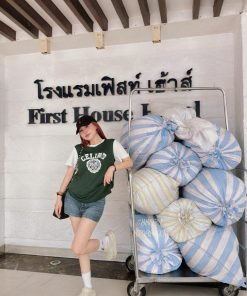 Áo Celine xanh lá tay trắng