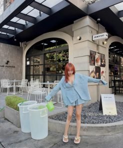 Alternative view of Set short xô cổ V kèm bra