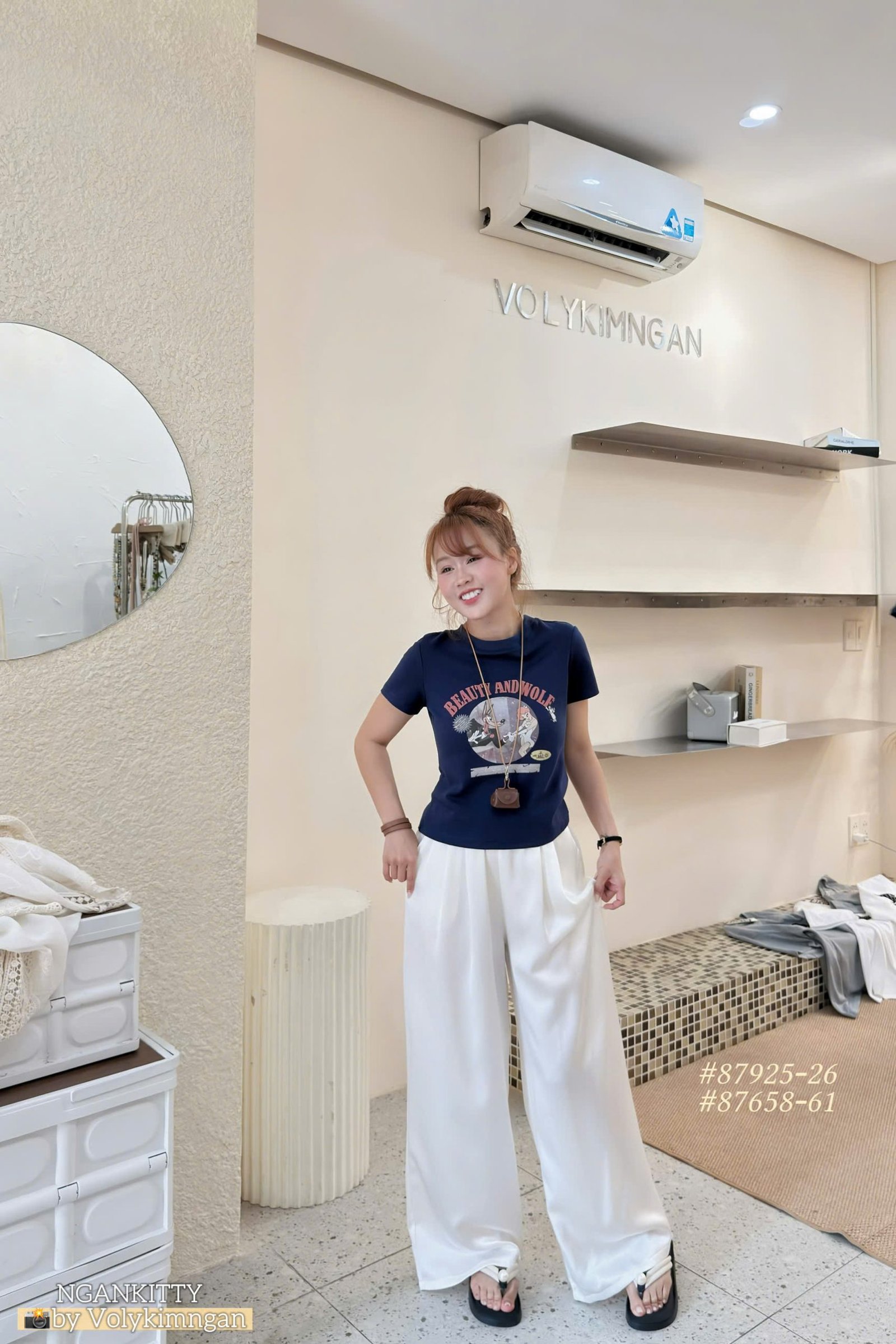 Áo babytee BEAUTY AN WOLF