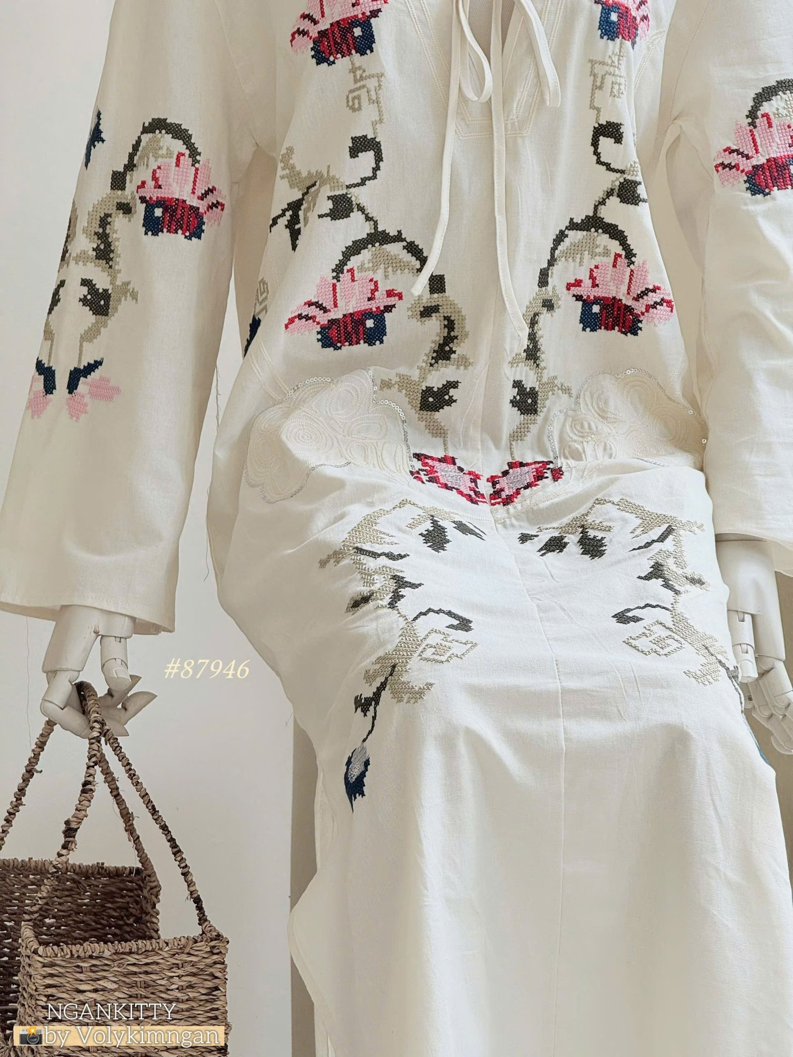 Đầm Maxi xô hoa thêu - Ảnh 4