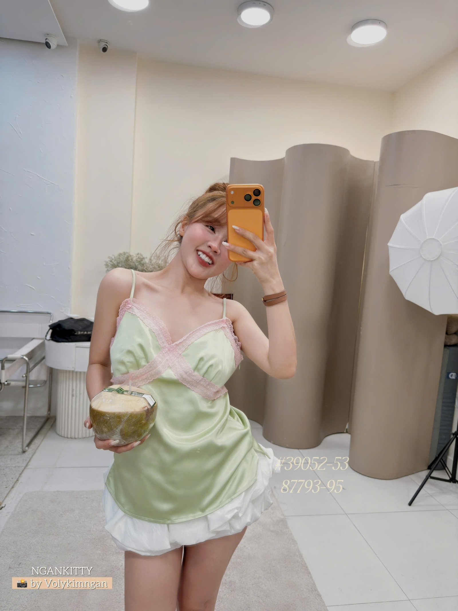 Áo 2s lụa satin mix ren G