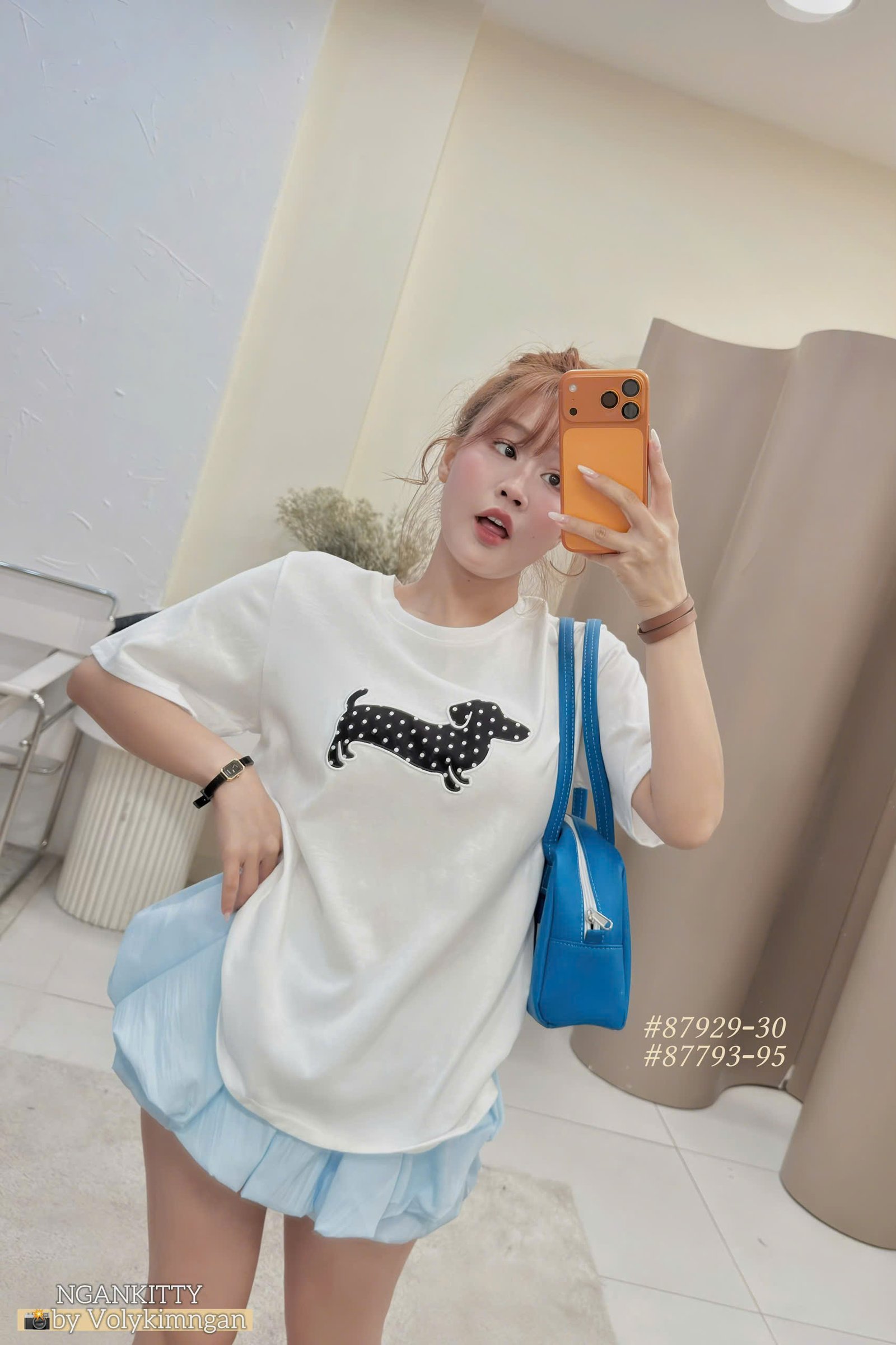 Áo chó chấm bi