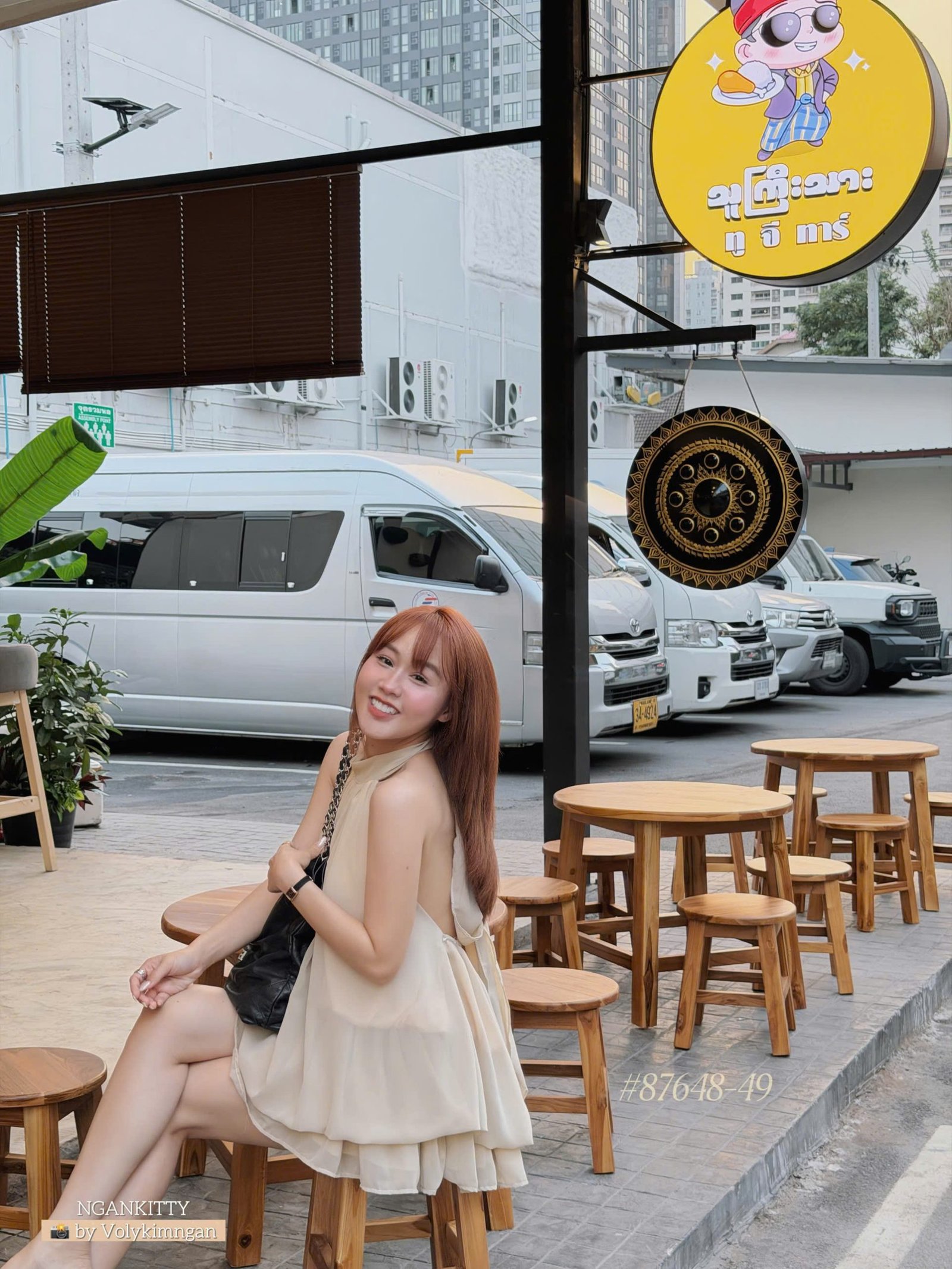 Váy voal tầng hở lưng