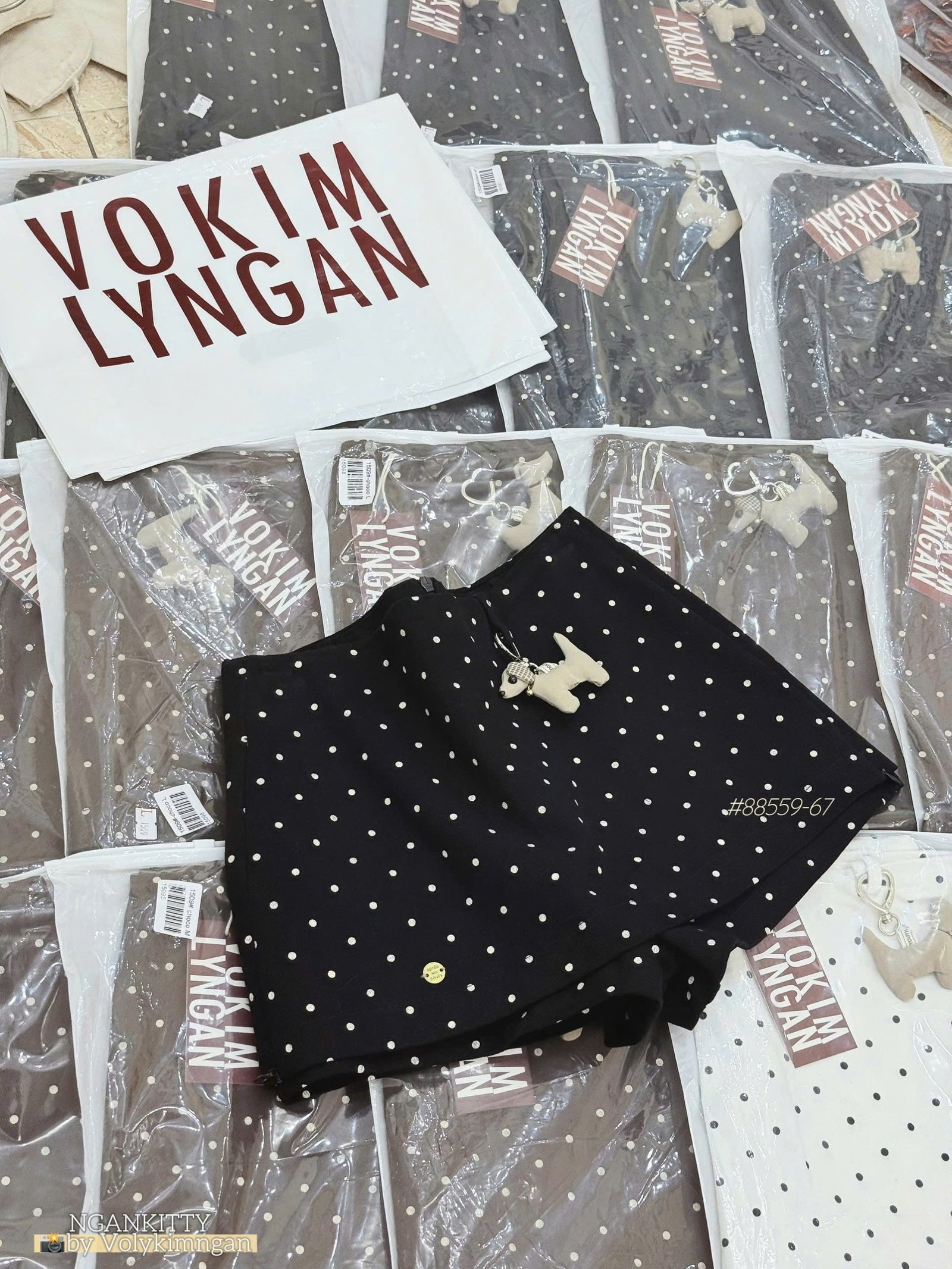 Chân váy chấm bi + charm - Ảnh 4