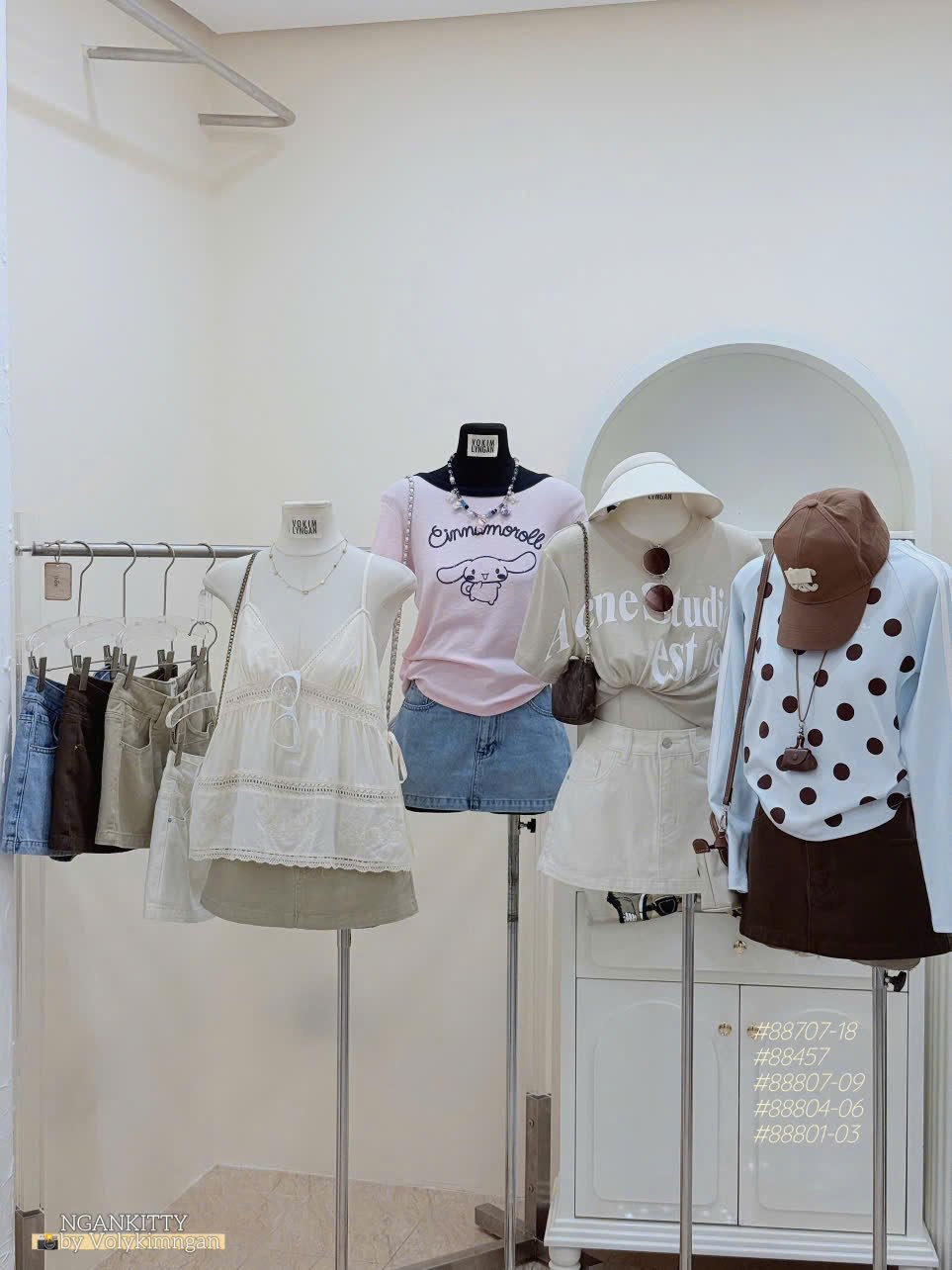 Quần short váy túi Hellokitty