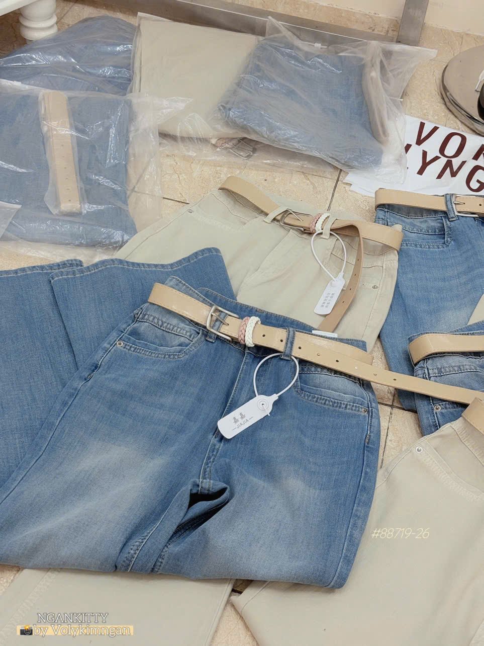 Quần jean loe trơn kèm belt - Ảnh 7