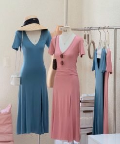 Đầm cổ tim xẻ tà